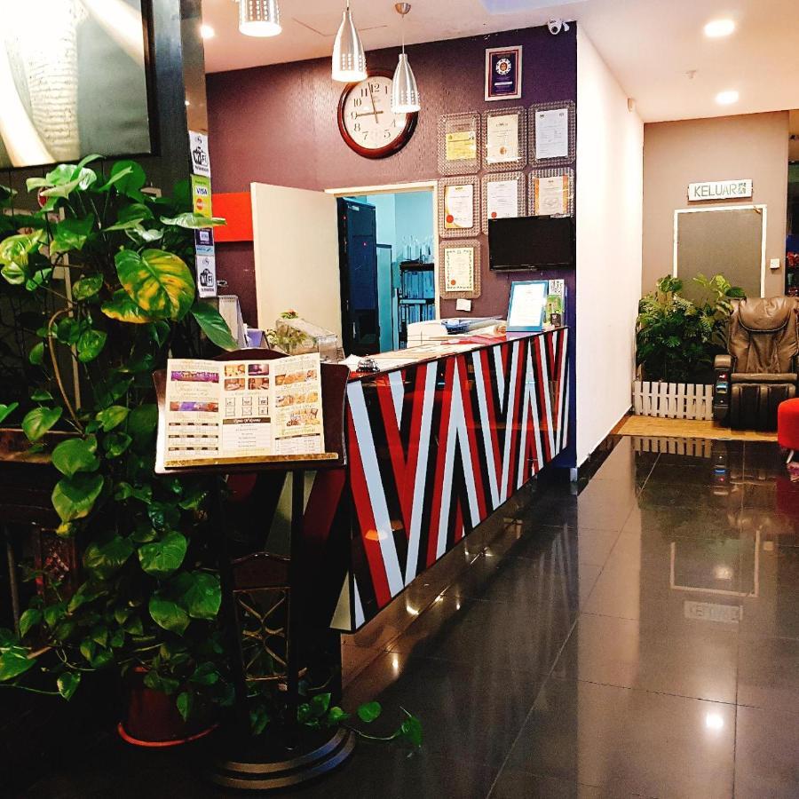 Biz Hotel Batu Pahat Eksteriør billede