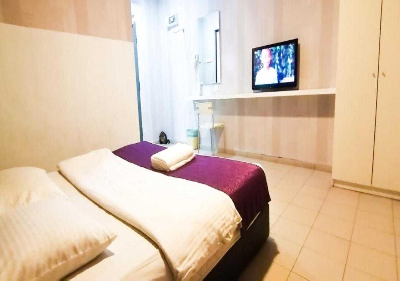 Biz Hotel Batu Pahat Eksteriør billede